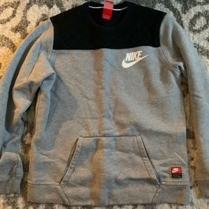 Nike crewneck men’s size large